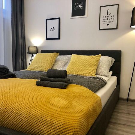 Apartament Szczesliwa 13 - Plac Ratuszowy 옐레니아구라 외부 사진