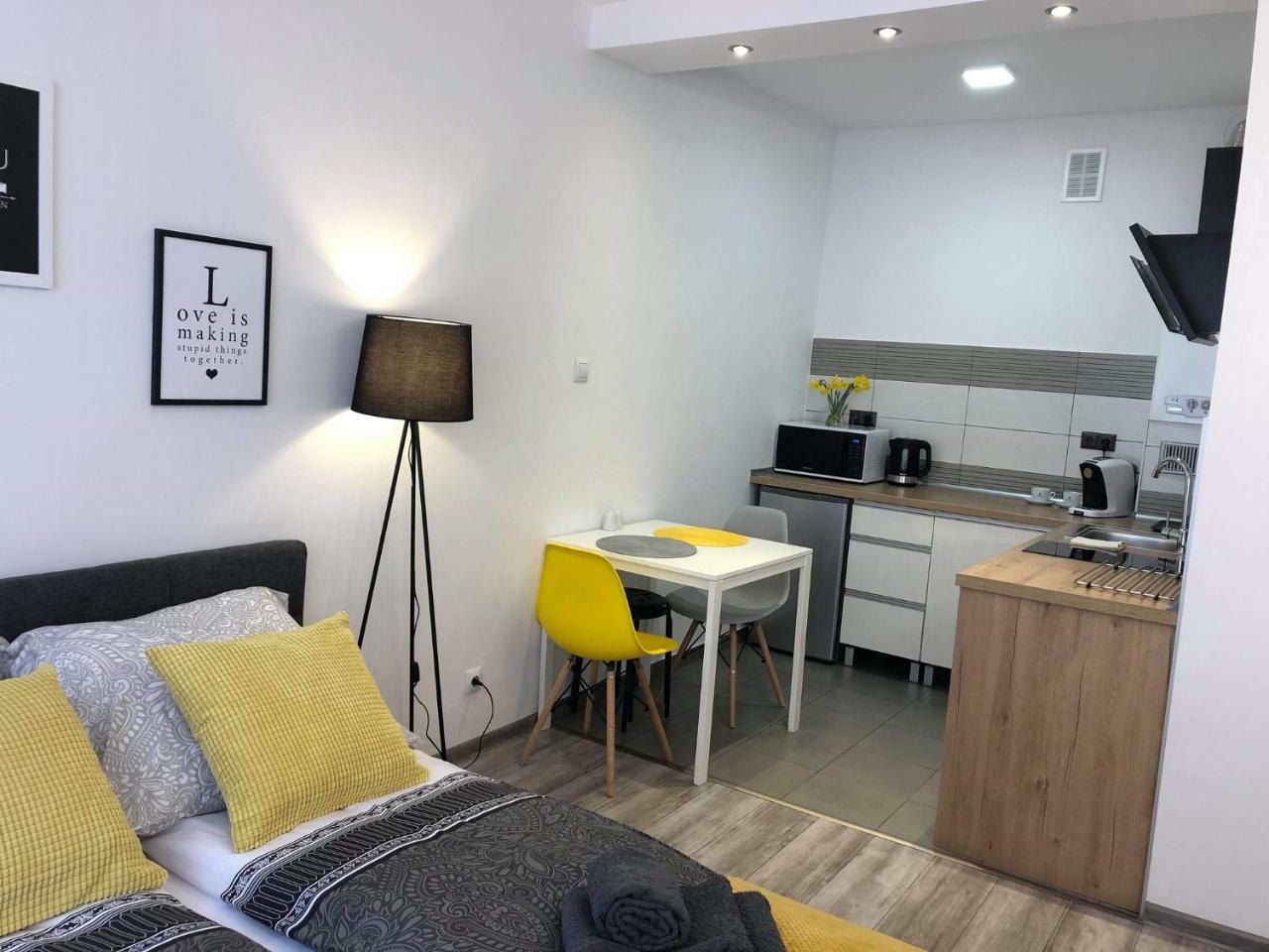 Apartament Szczesliwa 13 - Plac Ratuszowy 옐레니아구라 외부 사진