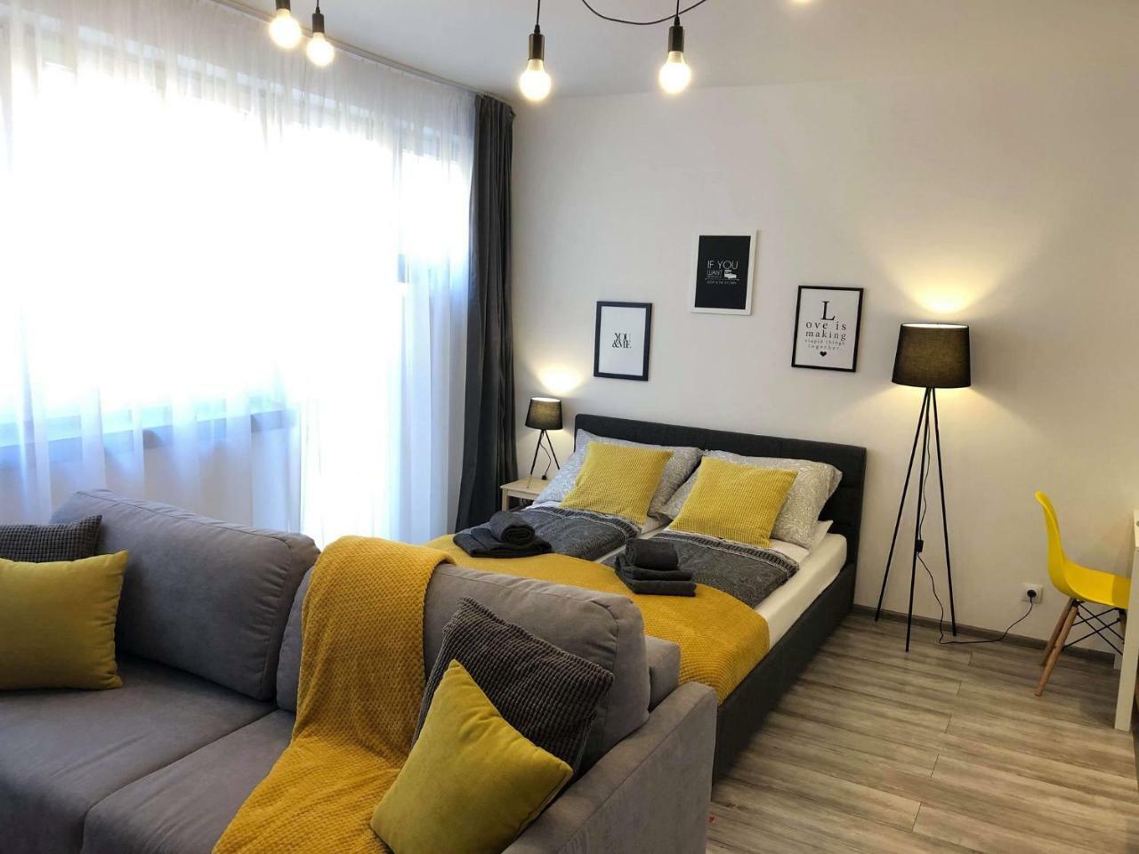Apartament Szczesliwa 13 - Plac Ratuszowy 옐레니아구라 외부 사진