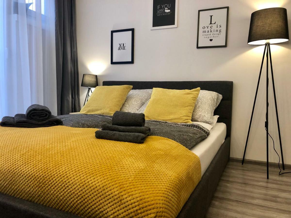 Apartament Szczesliwa 13 - Plac Ratuszowy 옐레니아구라 외부 사진